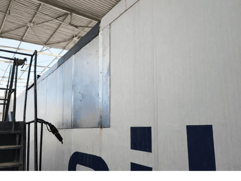 Reefer container repair